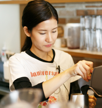 [写真]Ivorish福岡本店 店長 K.Tさん 3