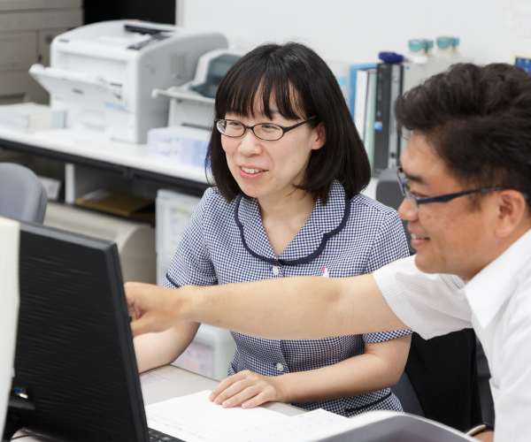 [写真]経営管理チーム C.Iさん 4